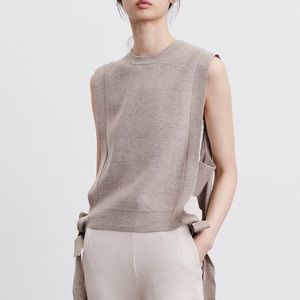 Neutral Sweater Vest from Urban Revivo